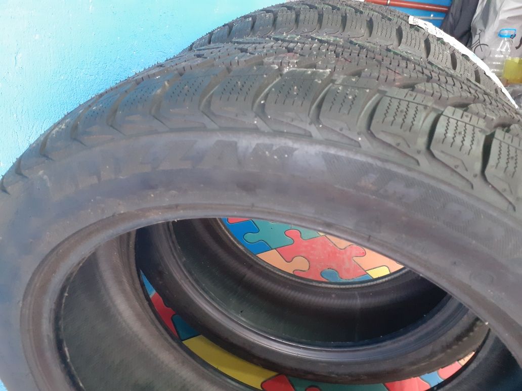 2бр. Bridgestone Blizzak LM 80/// 235/45/19 НОВИ зимни