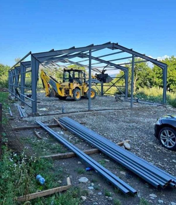Vand hale metalice avem pe stoc asiguram transport si montaj rog serio