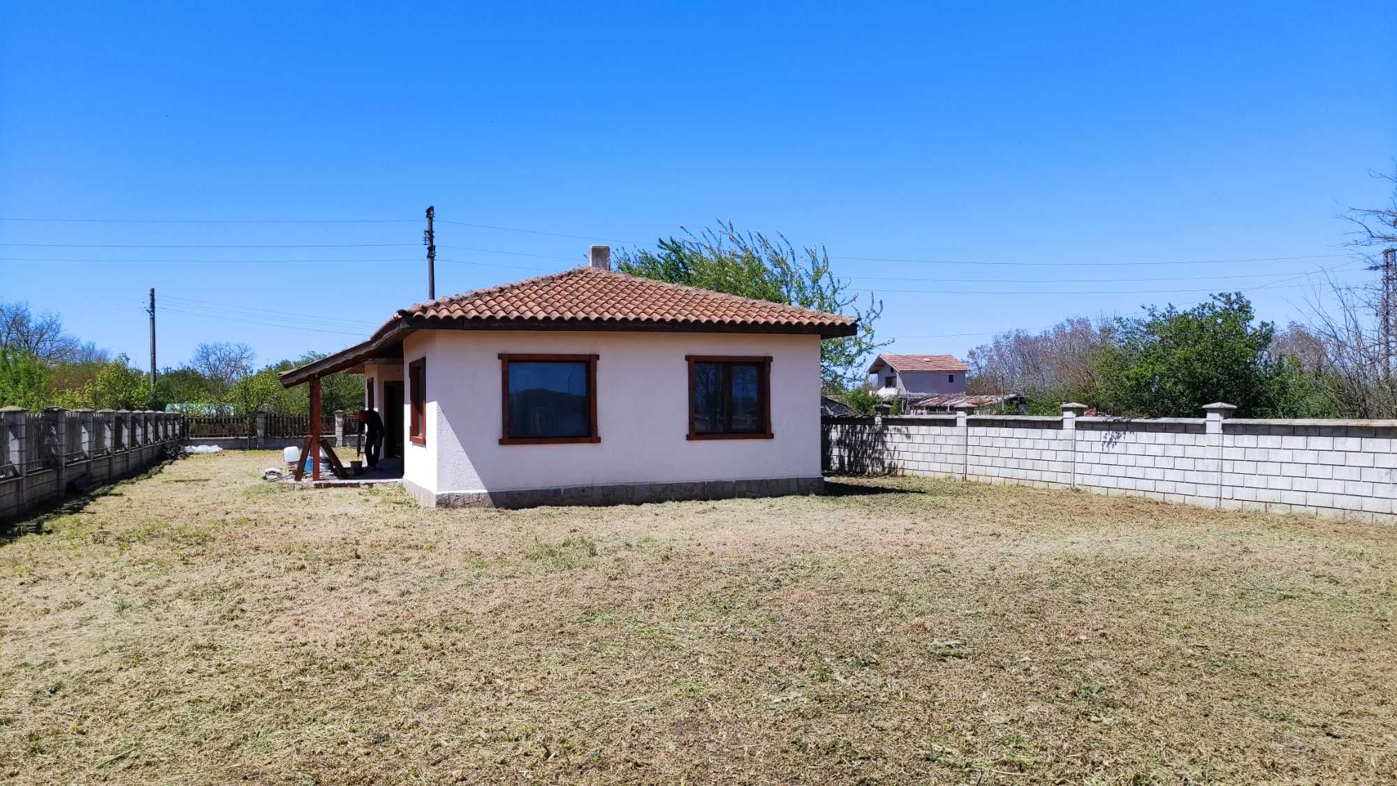 Продавам нова къща в село Селце, до Каварна