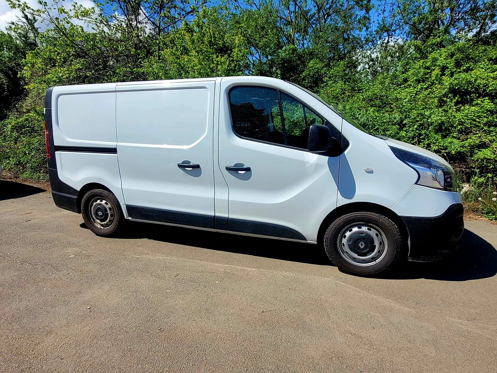 Renault trafic 2015 sau schimb cu mașina frigorifica