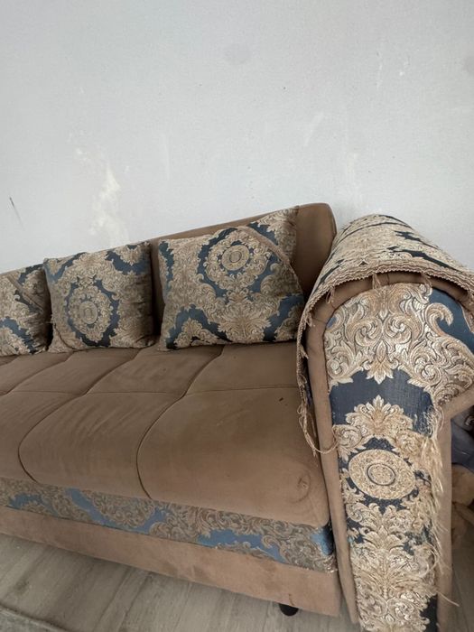 Диван на продажу