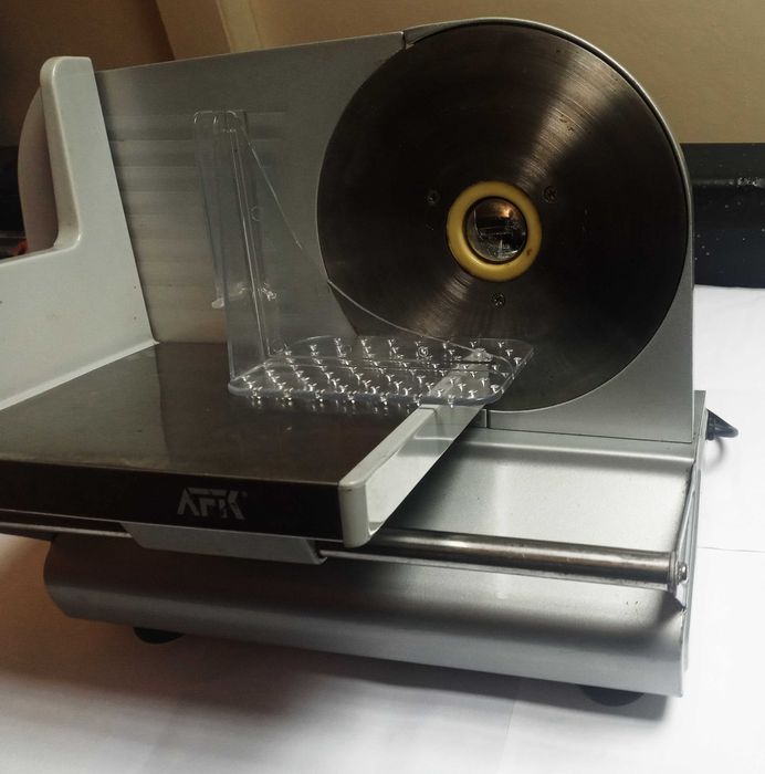 Колбасорезачка AFK