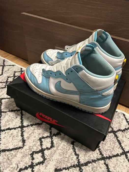 Baby blue Nike dunks