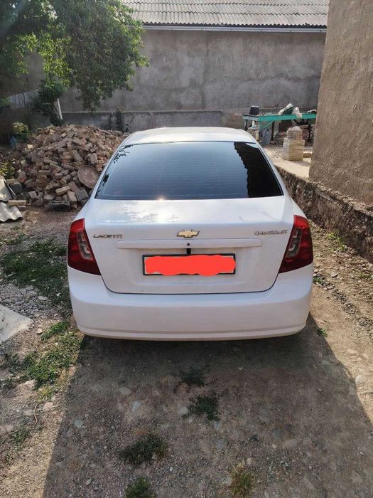 Lacetti sotiladi 2009