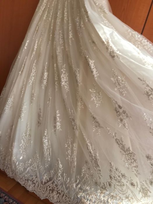 Rochie mireasa - corset si fusta