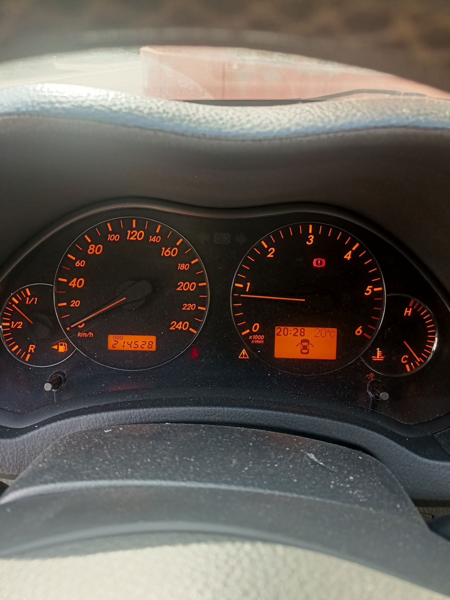 Vind Toyota avensis