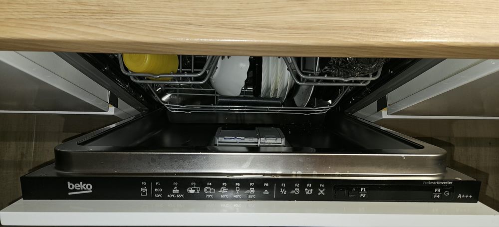 Masina de spalat vase incorporabila Beko 14 seturi-3 sertare