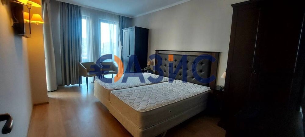 Продава се Двустаен апартамент в к.к. Слънчев бряг - 89 кв.м за 1152 €/кв.м - Снимка #3