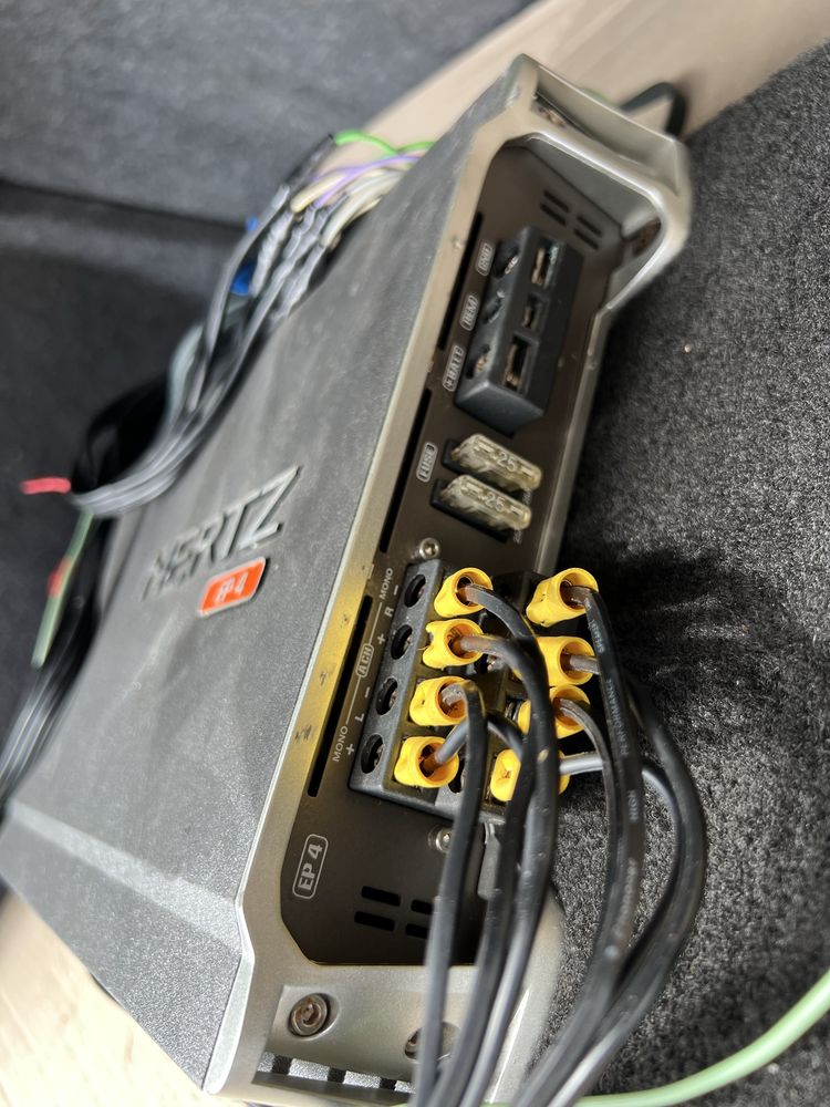 Усилвател Pioneer , Hertz
