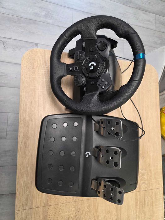 Волан с педали Logitech g923 Playstation/PC