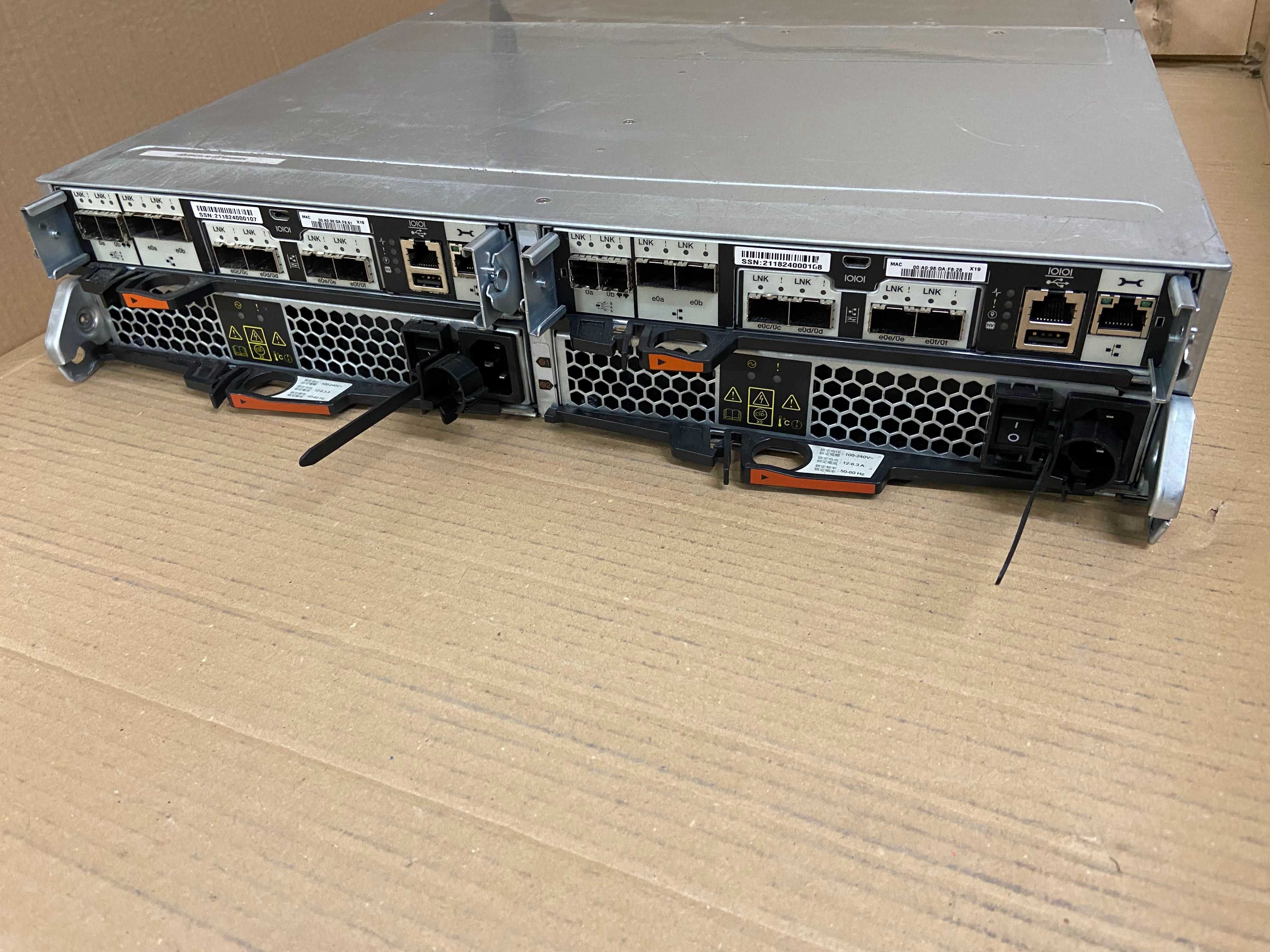 Сторидж NetApp FAS2620 12 x 3.5" SAS SATA, 10GbE iSCSI FC
