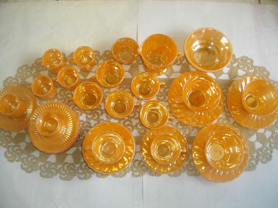 37 Части Нов Сервиз Чай Кафе Made in USA FIRE KING ANCHOR HOCKING-1940