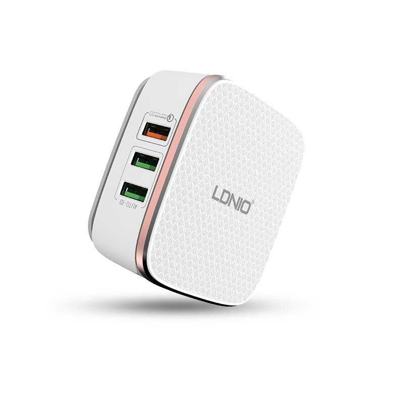 Сетевое зарядное устройство LDNIO A6704 на 6 USB (5 USB + 1 QC3.0)