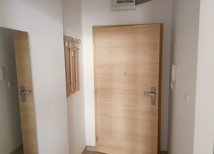 Продава се Едностаен апартамент в София, Студентски град - 65 кв.м за 1847 €/кв.м - Снимка #2