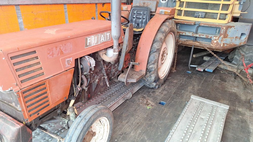 Vand tractoare fiat diferite modele
