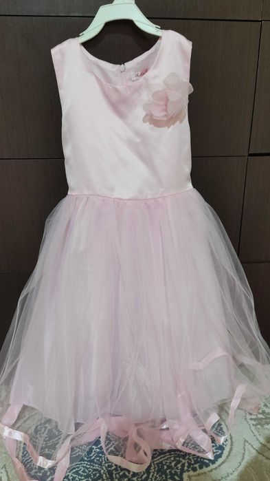 Продам платье для девочек