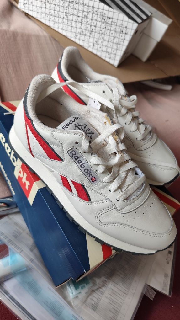 Оригинални мъжки кожени маратонки Reebok