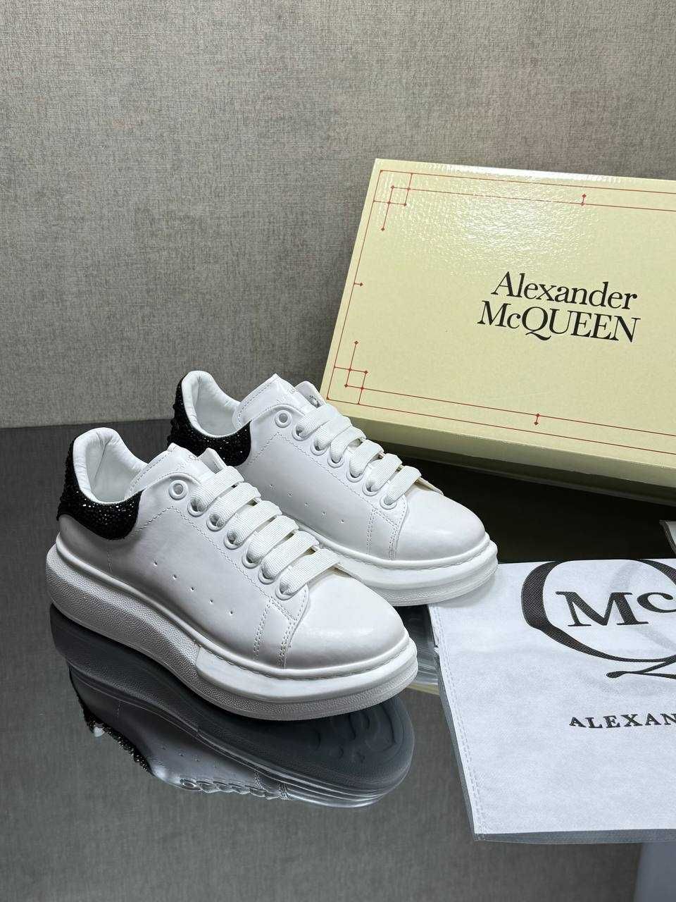 Дамски обувки кецове Alexander McQueen маратонки
