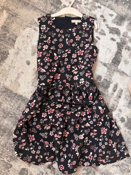 Rochie c&a marimea 134