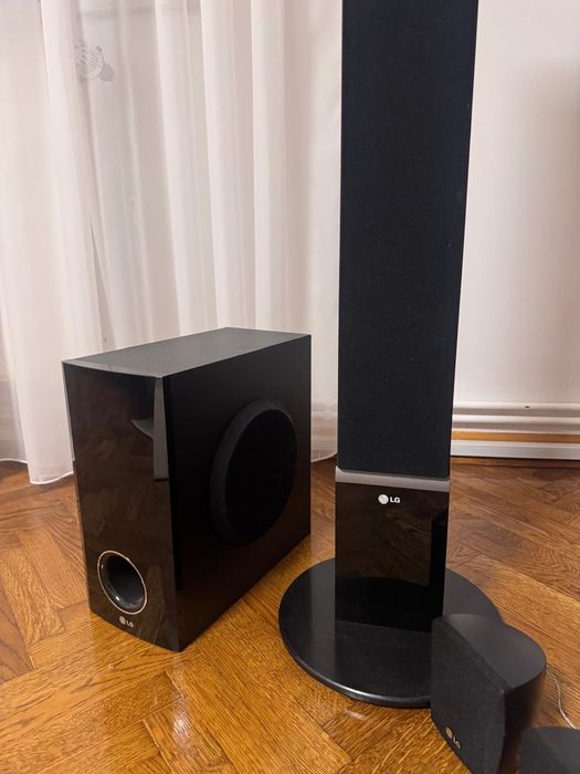 Vand sistem audio 5.1 marca LG