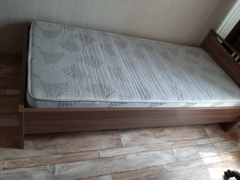 Продаю подростковую кровать