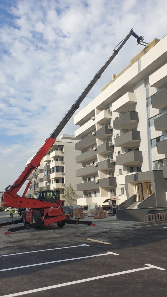 Manitou Rotativ MRT 3050 pt inchiriere, încărcător telescopic