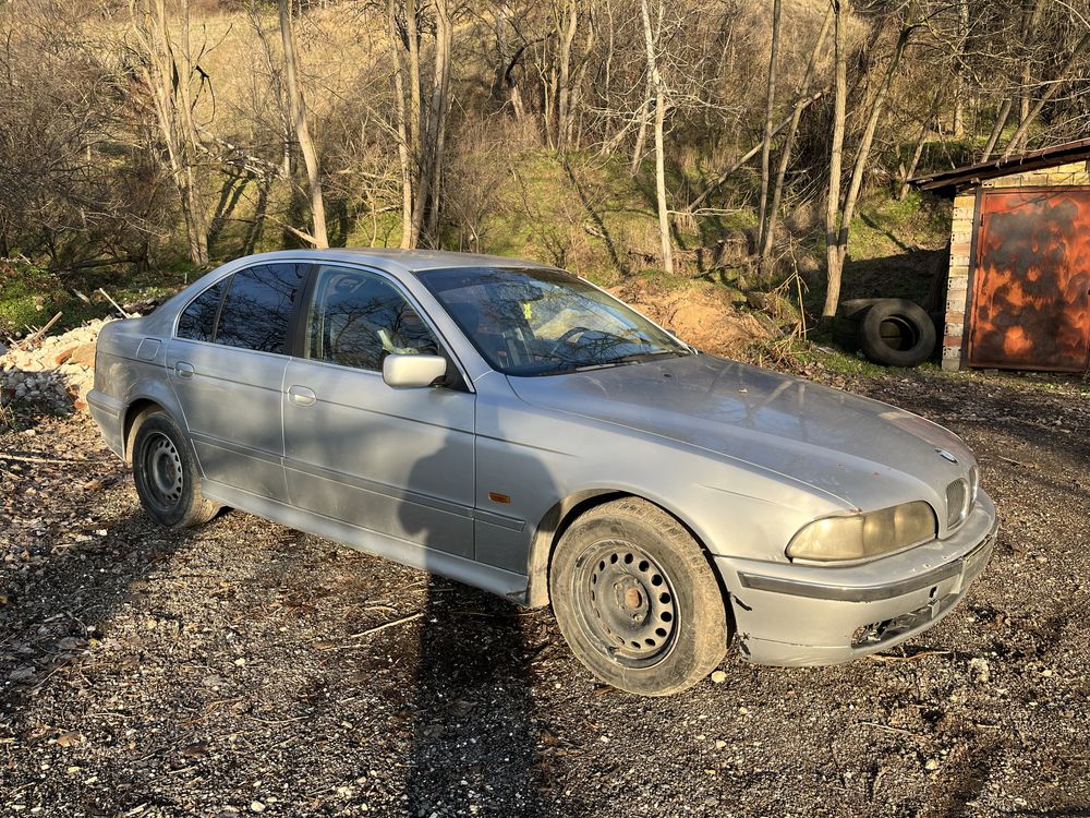 Bmw 520i на части
