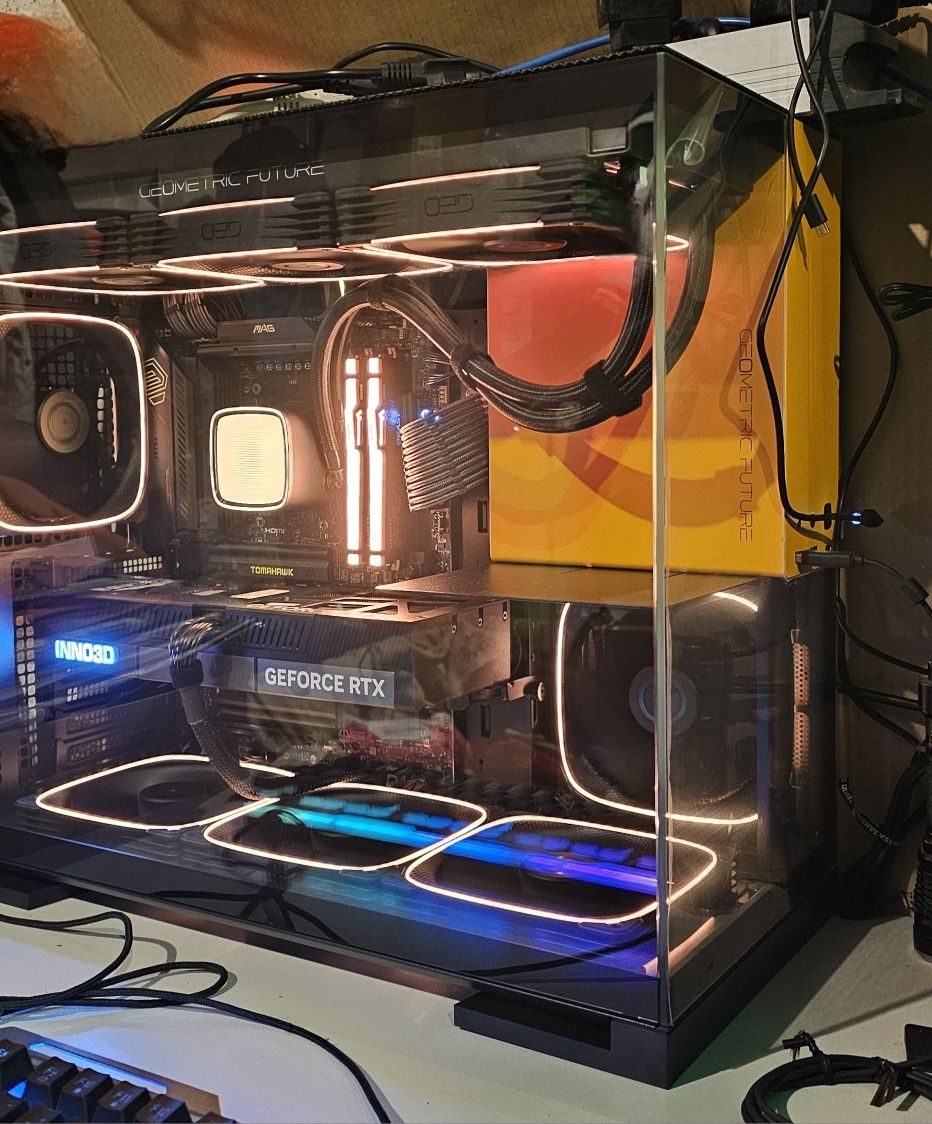 Гейминг компютър Geometric Future OGS M5 Yellow Stone IE (AMD) - Ryzen