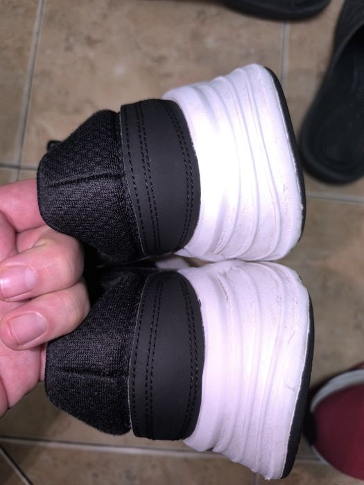 Адидас черни иншервни номер 46 Разпродажба