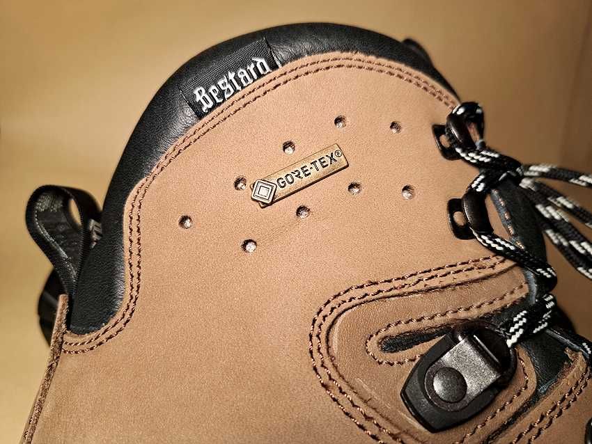 Bocanci tehnici drumetie BESTARD Breithorn Pro (nr 38.5) NOI deosebiti