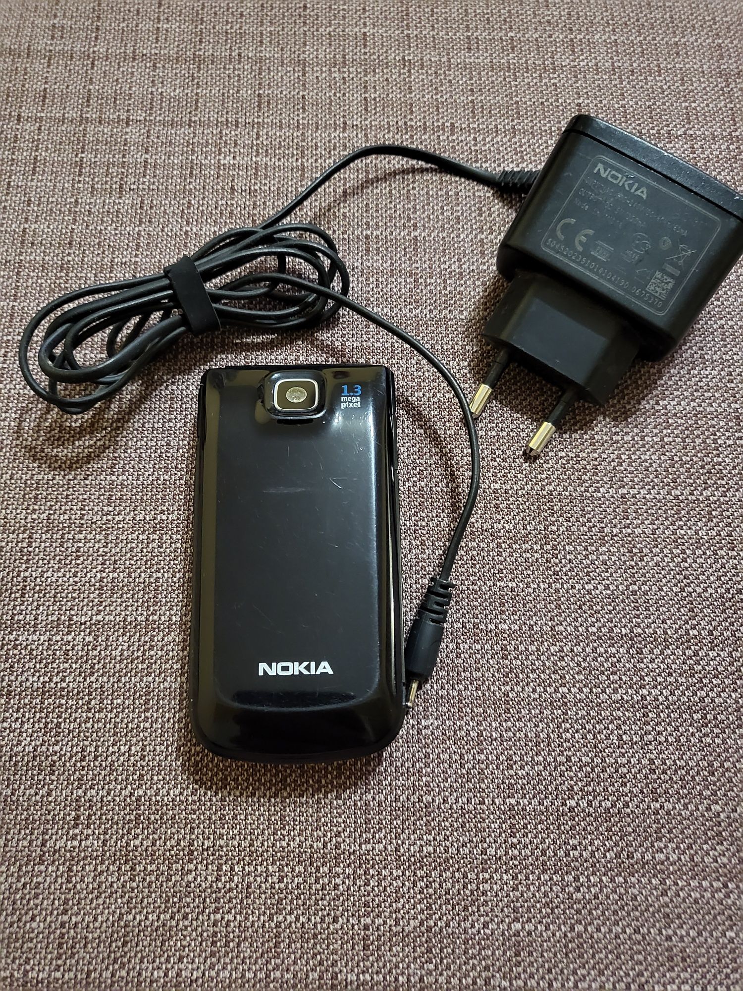 Nokia 2720 a - 2