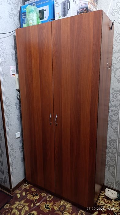 Шкаф на спальни или прихожая