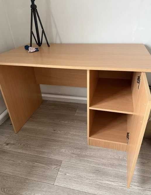 Продам  удобный письменный  стол новый  за 6 000 тг