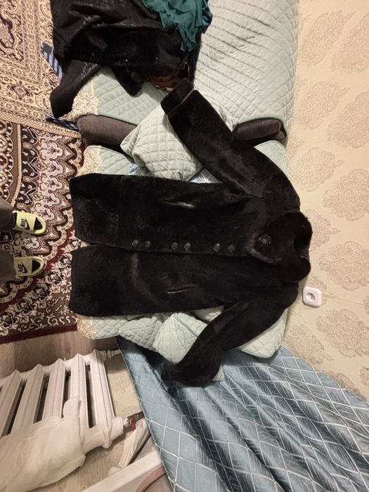 Продаю мутоновую шубу б/у
