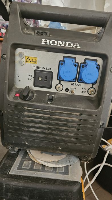 Генерагор Honda inverter Eu30I