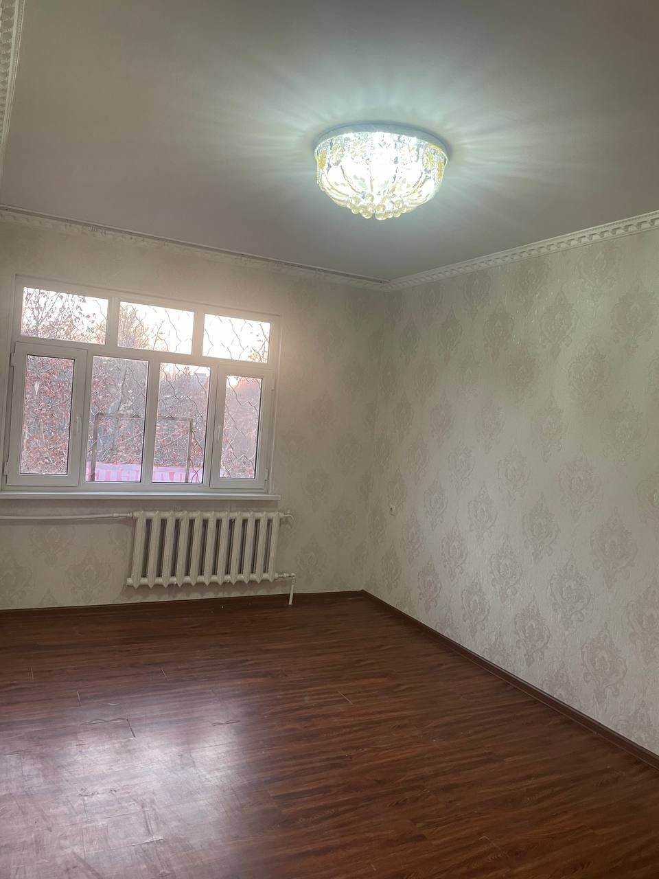Срочно Продаётся! Чиланзар-16 кв,4/4/4-балкон 1.5х3