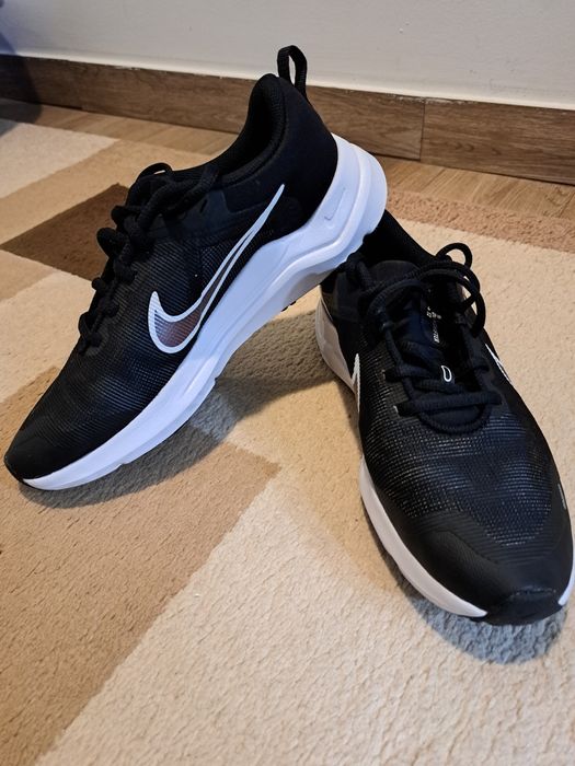 Nike Downshifter 12