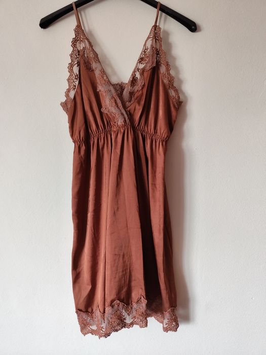 Neglijeu, furou dama