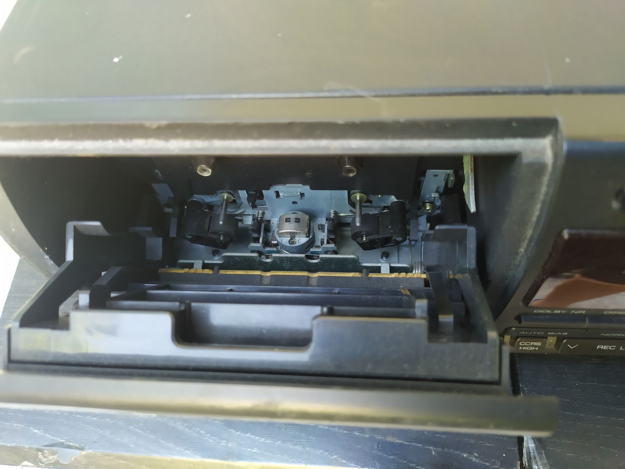 Двукасетъчен дек Kenwood