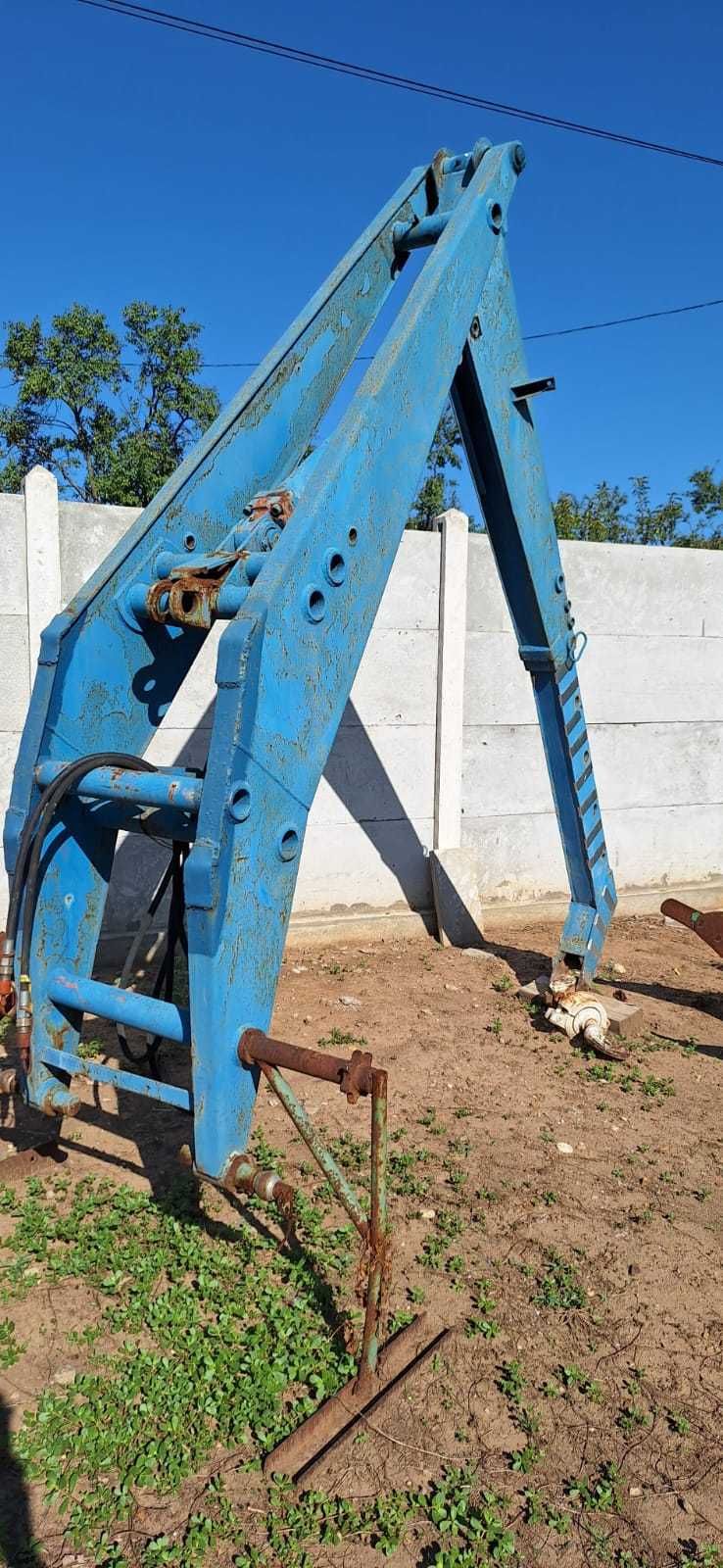 Vând Remorci Agricole+Utilaje