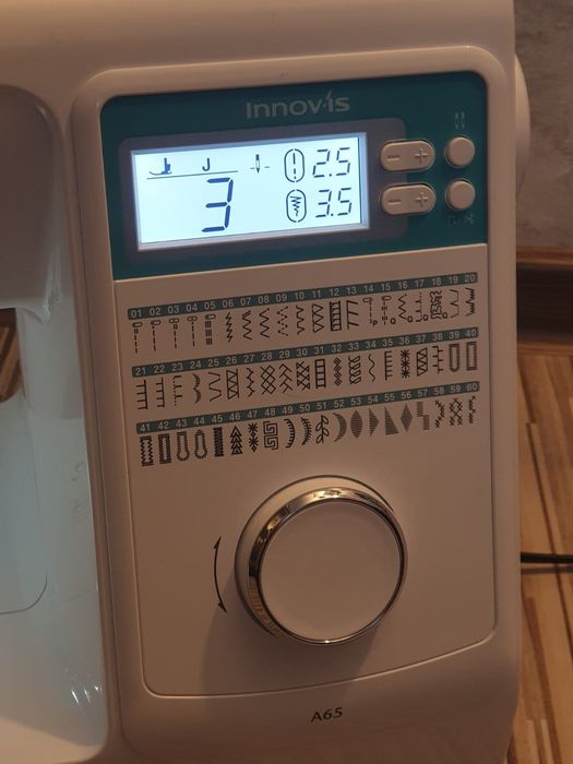 Mașină cusut brodat Brother A65.