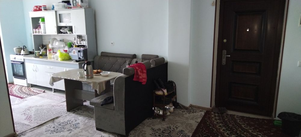 Дом сотилади 7эж 7этаж