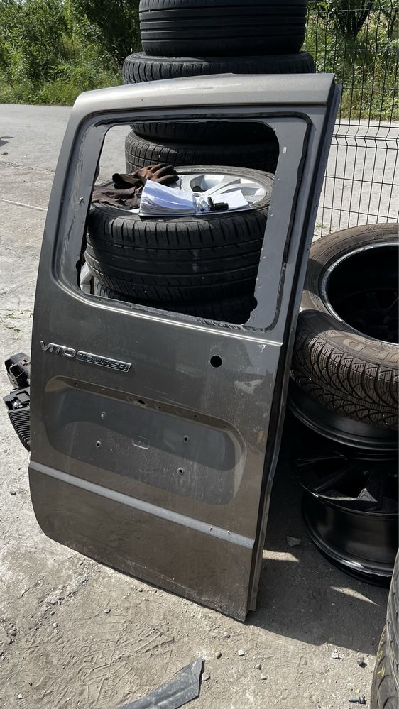 Задна лява врата(багажна) Mercedes Vito W447