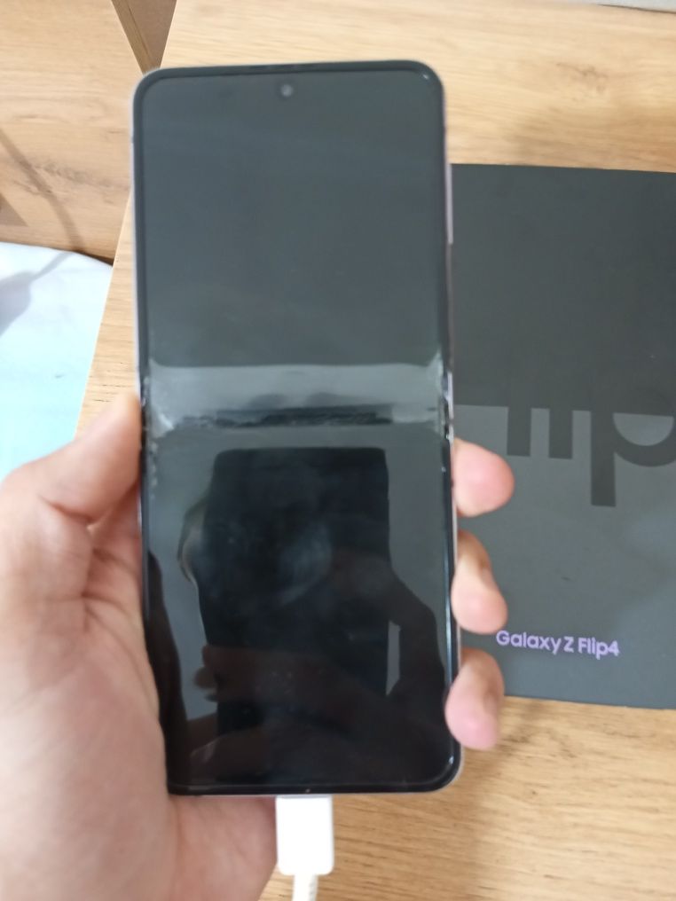 Samsung Z Flip-4, 8/256