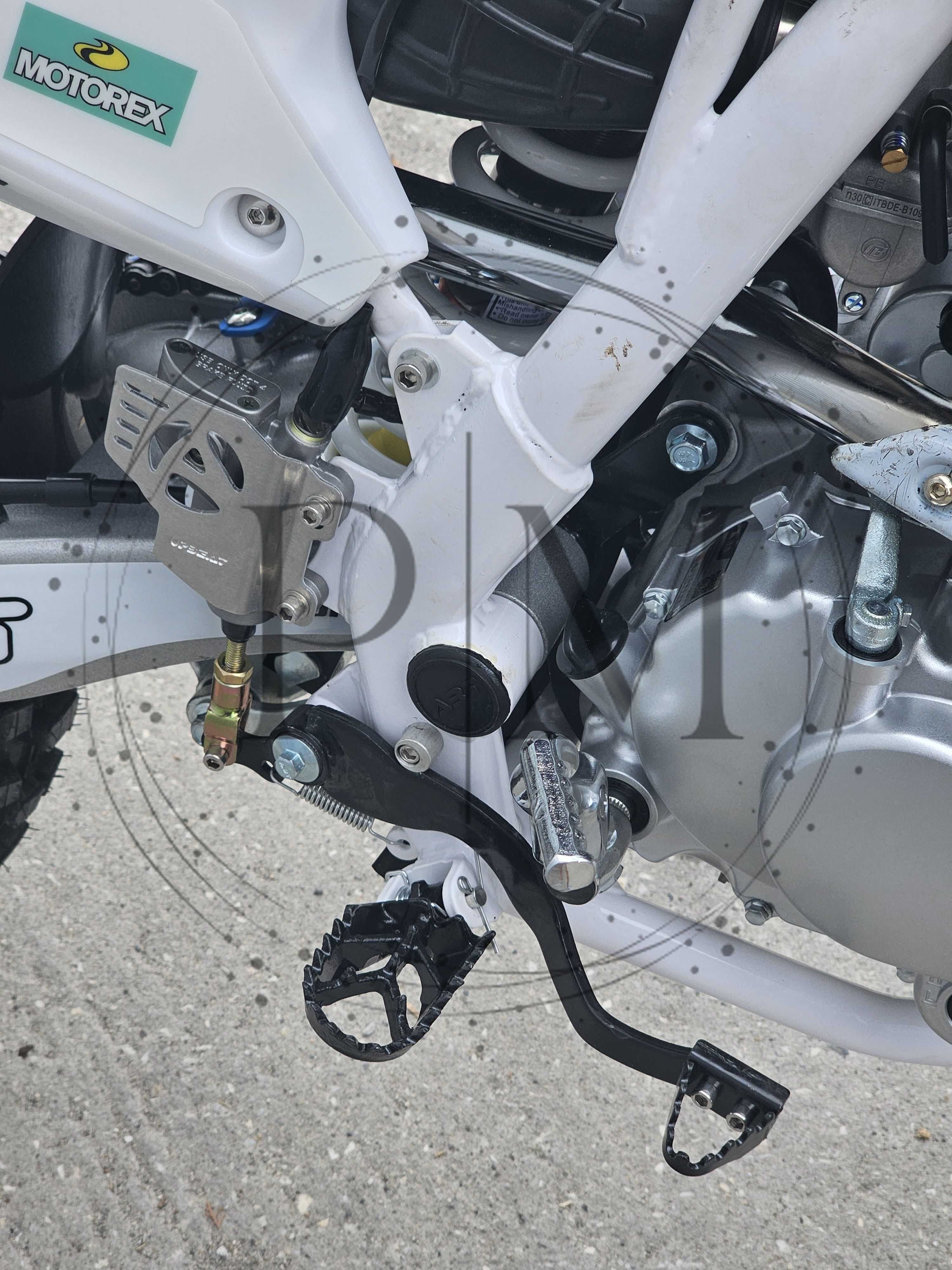 Кросов мотор 250кубика UpBeat. Същия като Husqvarna 250cc. Нов в кашон