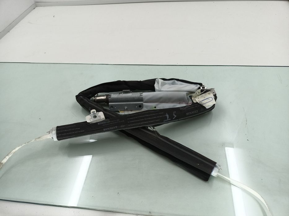 Dezmembrez Airbag cortina stanga de pe Renault LAGUNA 3 2008-2015