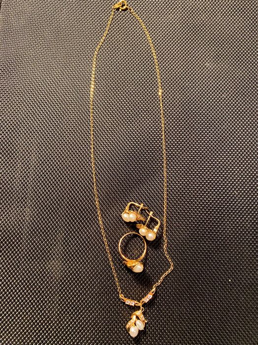 Златен комплект 18 к