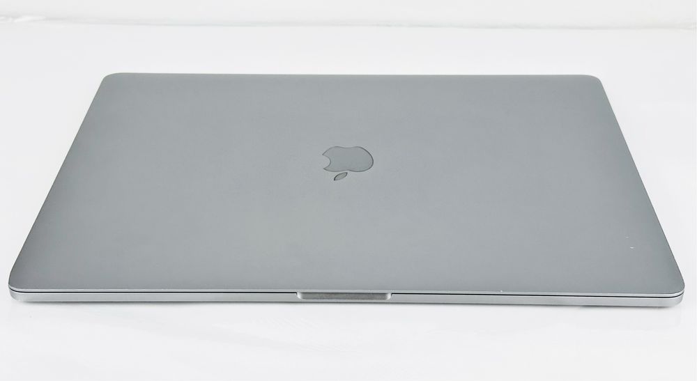 Apple MacBook Pro 15" 2018 i9 2.3Ghz 16RAM 256GB Гаранция!