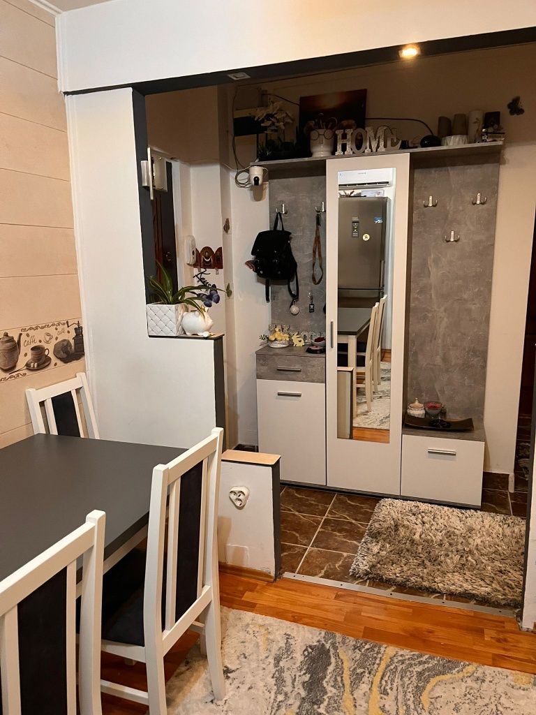 Apartament 3 camere 68mp