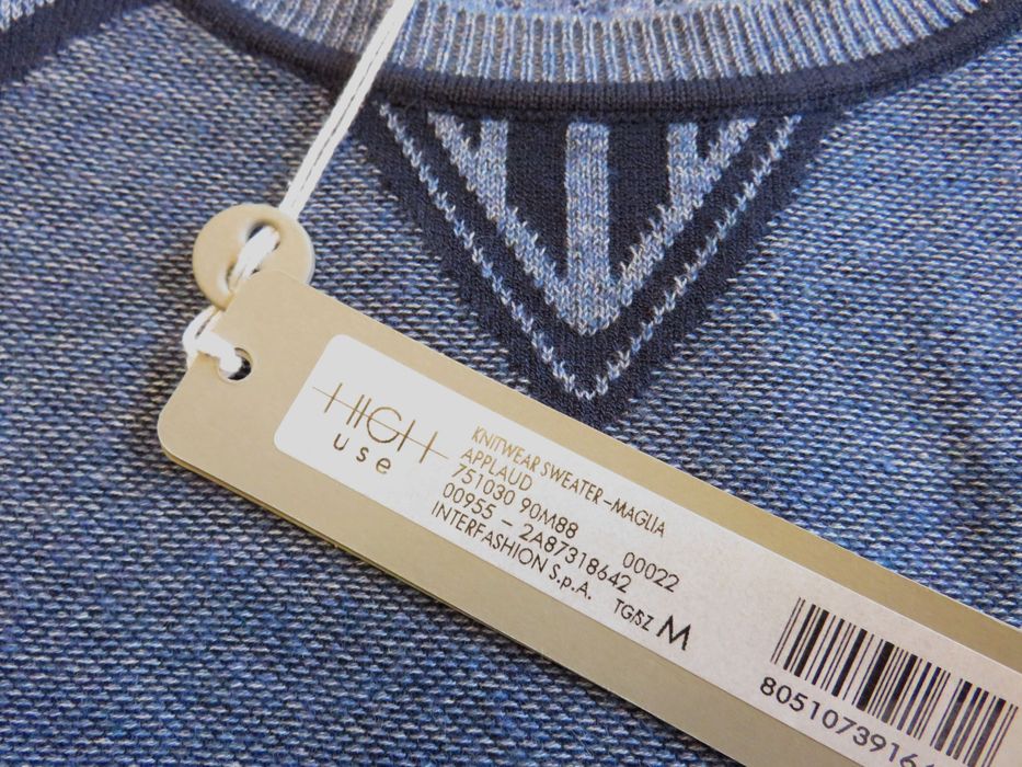 Пуловер High, S - M, нов